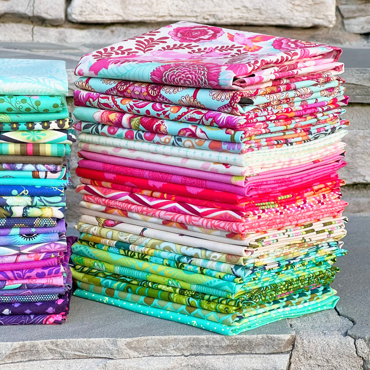 Tula Rainbow FQ Bundle Strawberry Quiltcake