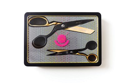 Tula Pink Limited Edition Black & Gold Scissor Tin Tula Pink Limited Edition Black & Gold Scissor Tin